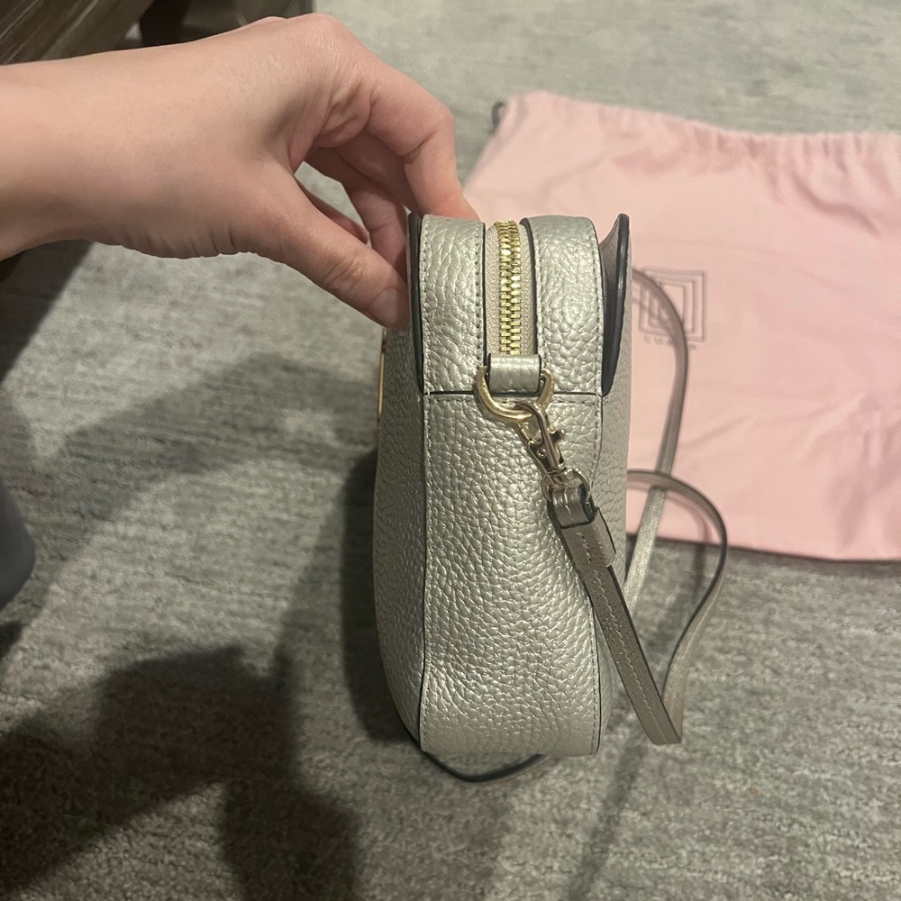 Luana Italy Womens Metallic Grain Leather Double L Camera Handbag Silver - Picture 9 of 15